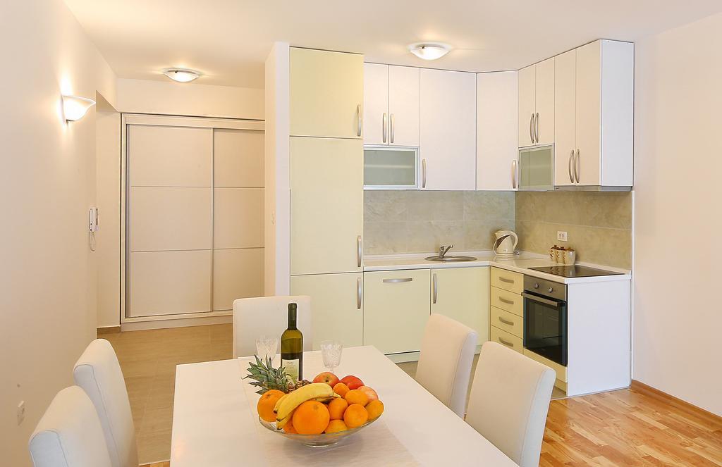 Apartments Pegasus Lux Budva Room photo